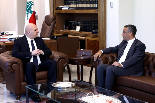 هاني لبنان يصد ر نحو 2000 طن يوميا من الإنتاج الزراعي هاني لبنان يصد ر نحو 2000 طن يوميا من الإنتاج الزراعي