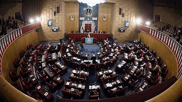 إيران تحذر من مكائد العدو خلال المفاوضات مع أمريكا