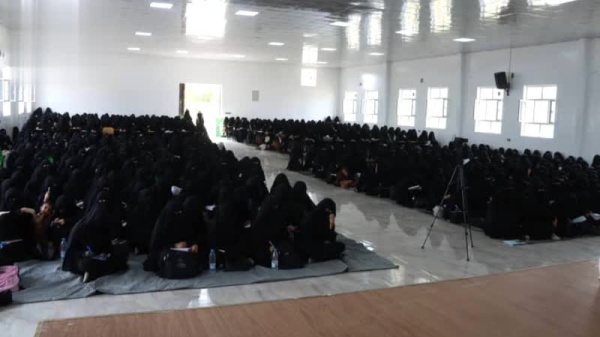 لقاء موسع للكوادر النسائية في العاصمة تدشينا لفعاليات ذكرى المولد النبوي لقاء موسع للكوادر النسائية في العاصمة تدشينا لفعاليات ذكرى المولد النبوي