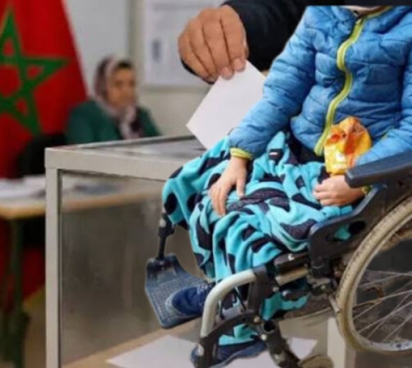 مواطن بكرسي متحرك يراسل باشا بيوكرى بسبب غياب ولوجيات ذوي الإعاقة إلى مكتب التصويت مواطن بكرسي متحرك يراسل باشا بيوكرى بسبب غياب ولوجيات ذوي الإعاقة إلى مكتب التصويت