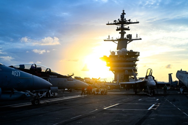 أصبحت uss theodore roosevelt أول حاملة طائرات مزودة بمركز حرب جوية بدون طيار مدمج أصبحت uss theodore roosevelt أول حاملة طائرات مزودة بمركز حرب جوية بدون طيار مدمج