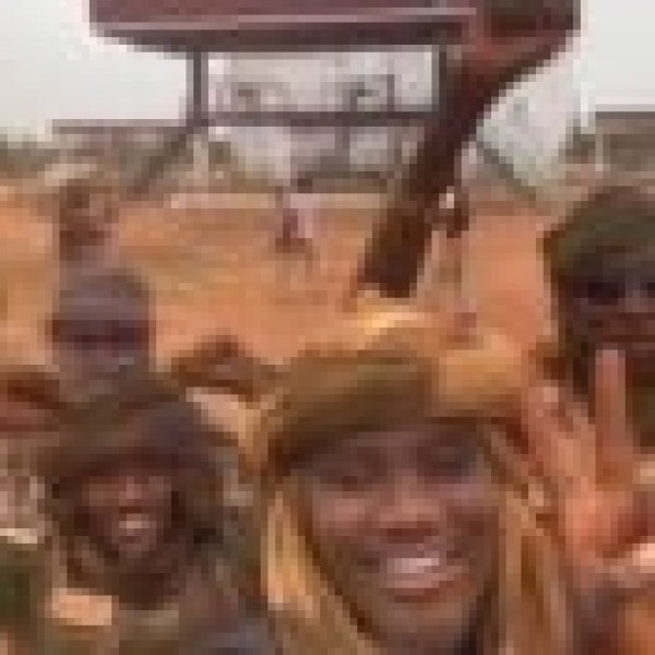 مصادر لـ سودان تربيون 4 دولارات للدعم السريع عن كل برميل نفط عبر هجليج مصادر لـ سودان تربيون 4 دولارات للدعم السريع عن كل برميل نفط عبر هجليج