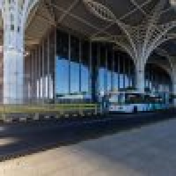 المسار 400 لحافلات المدينة يواصل خدمة الزوار والمعتمرين المسار 400 لحافلات المدينة يواصل خدمة الزوار والمعتمرين