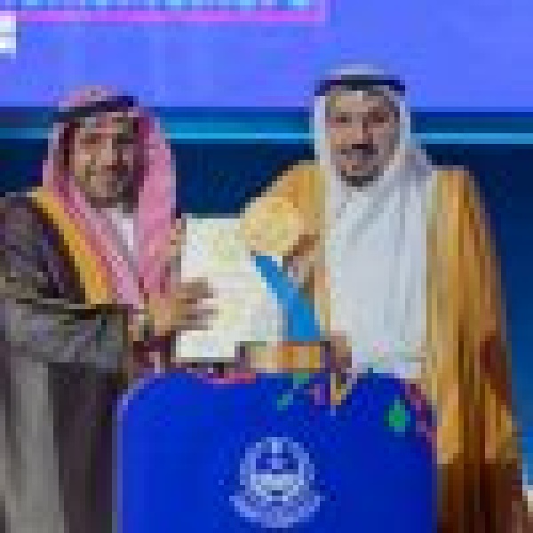 جمعية أبناء تحصد جائزة القصيم للتميز والإبداع جمعية أبناء تحصد جائزة القصيم للتميز والإبداع