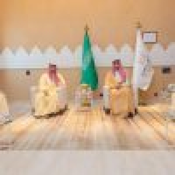 دارة الملك عبدالعزيز تتسلم أرشيف ا رقمي ا من معهد الإدارة العامة دارة الملك عبدالعزيز تتسلم أرشيف ا رقمي ا من معهد الإدارة العامة