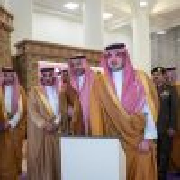 وزير الداخلية يضع حجر الأساس لمركز العمليات الأمنية الموحدة 911 بمنطقة الباحة