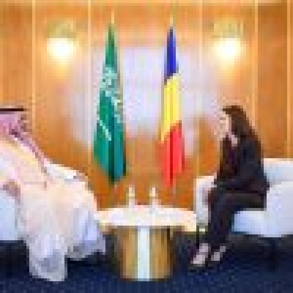 السفير الشمري يقدم نسخة من أوراق اعتماده لوزيرة الخارجية الرومانية