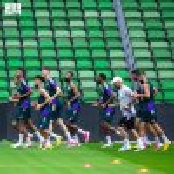الأخضر يتدر ب في أوستن ويختتم غد ا تحضيراته لمواجهة إسبانيا في كأس العالم 2026 الأخضر يتدر ب في أوستن ويختتم غد ا تحضيراته لمواجهة إسبانيا في كأس العالم 2026