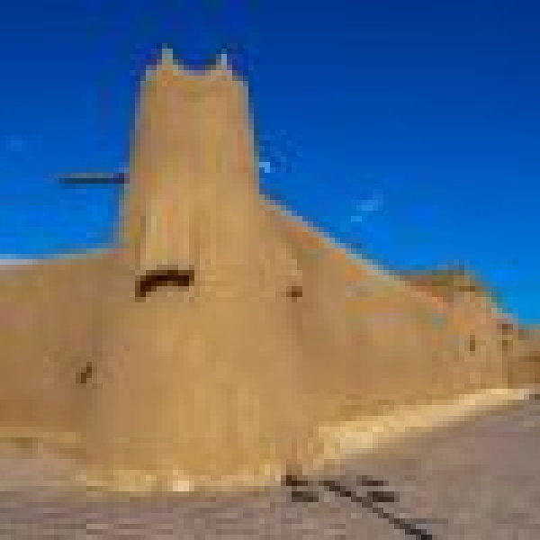 قصور الطين في الحدود الشمالية شواهد تاريخية قصور الطين في الحدود الشمالية شواهد تاريخية