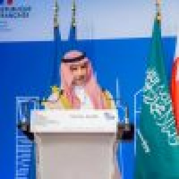 المديفر يستعرض فرص تعزيز الشراكة السعودية الفرنسية في التعدين المديفر يستعرض فرص تعزيز الشراكة السعودية الفرنسية في التعدين