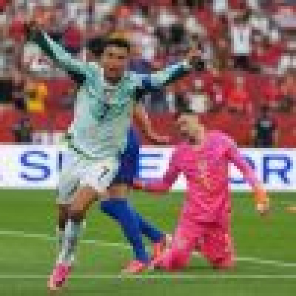 عقب فوزها على كرواتيا 2 1 البرتغال تحجز مقعدها بدور الـ16 ببطولة كأس العالم 2026 لكرة القدم عقب فوزها على كرواتيا 2 1 البرتغال تحجز مقعدها بدور الـ16 ببطولة كأس العالم 2026 لكرة القدم