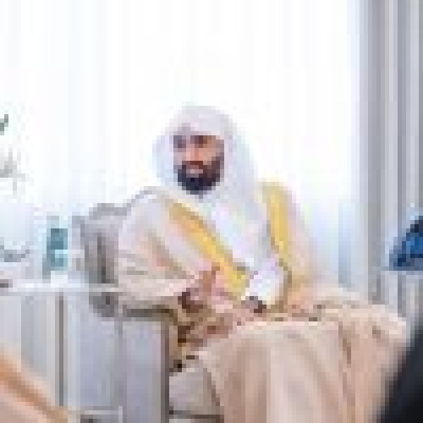 النائب العام يلتقي رئيس جامعة الملك سعود المكل ف