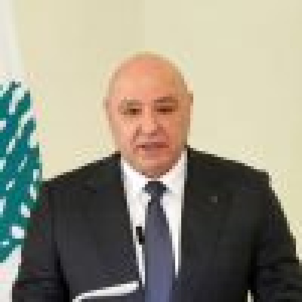 الرئيس اللبناني يغادر إلى واشنطن ويلتقي ترامب الرئيس اللبناني يغادر إلى واشنطن ويلتقي ترامب