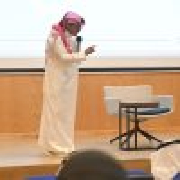 أكاديمية الشعر العربي ت قيم دورتين في الشعر وعلومه بأحد رفيدة
