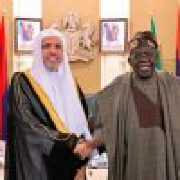 الرئيس النيجيري يستقبل أمين عام رابطة العالم الإسلامي الرئيس النيجيري يستقبل أمين عام رابطة العالم الإسلامي