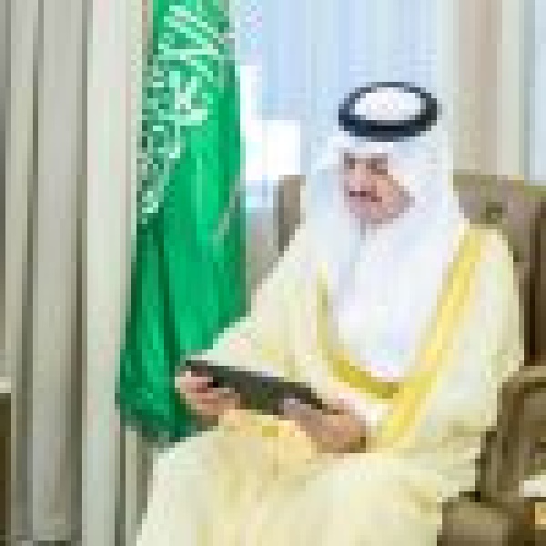 أمير المنطقة الشرقية يدشن حملة الولاء والانتماء