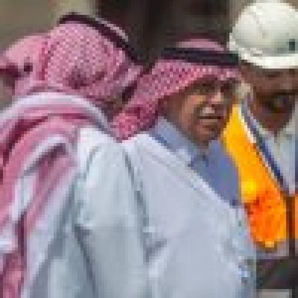 القصبي يزور ملعب وسط جدة ويط لع على سير الأعمال الإنشائية القصبي يزور ملعب وسط جدة ويط لع على سير الأعمال الإنشائية