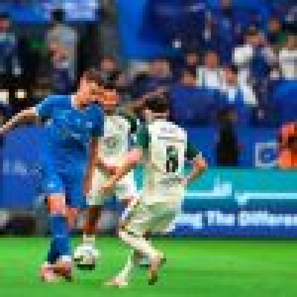 الهلال يكسب الأهلي بثلاثية نظيفة
