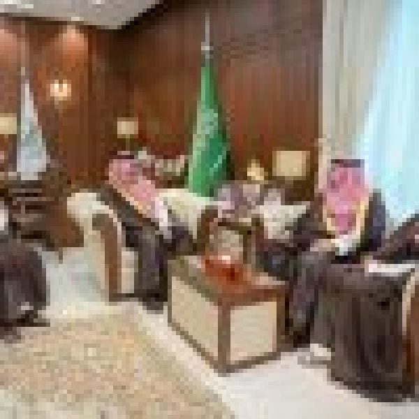أمير حائل يستقبل نائب وزير السياحة أمير حائل يستقبل نائب وزير السياحة