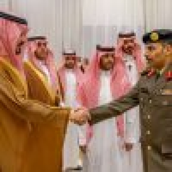 أمير المدينة المنورة يزور محافظة ينبع ويتفقد مشروعاتها التنموية أمير المدينة المنورة يزور محافظة ينبع ويتفقد مشروعاتها التنموية