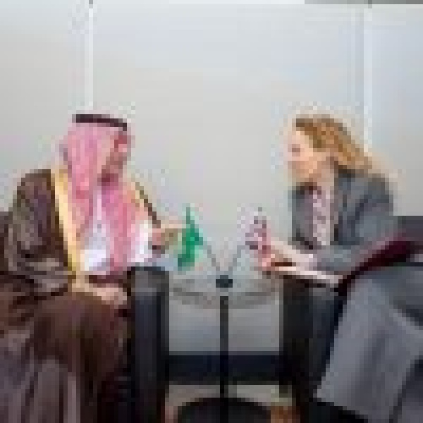 الجبير يلتقي وزيرة الدولة بوزارة أمن الطاقة والحياد الصفري البريطانية