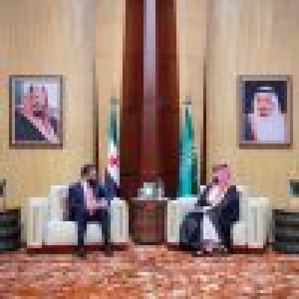 ولي العهد يلتقي رئيس سوريا ولي العهد يلتقي رئيس سوريا