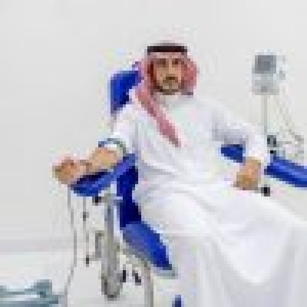 أمير الجوف يتبرع بالدم مشارك ا في الحملة الوطنية السنوية للتبرع بالدم التي أطلقها سمو ولي العهد أمير الجوف يتبرع بالدم مشارك ا في الحملة الوطنية السنوية للتبرع بالدم التي أطلقها سمو ولي العهد