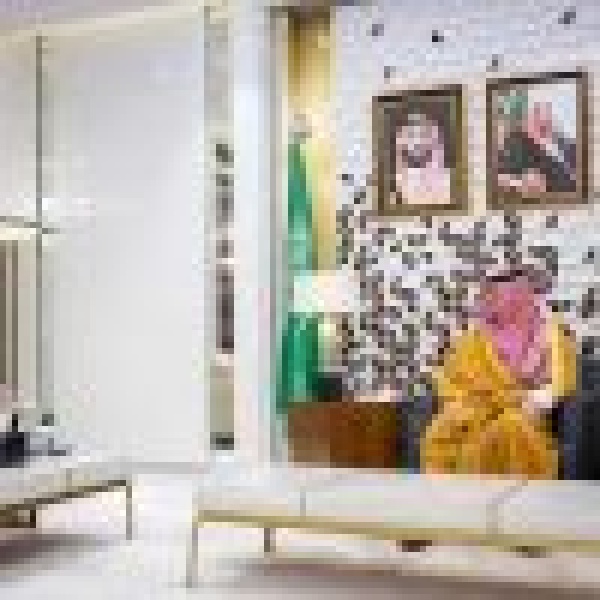 وزير الداخلية يستقبل القائمة بأعمال سفارة الولايات المتحدة الأمريكية بالإنابة لدى المملكة