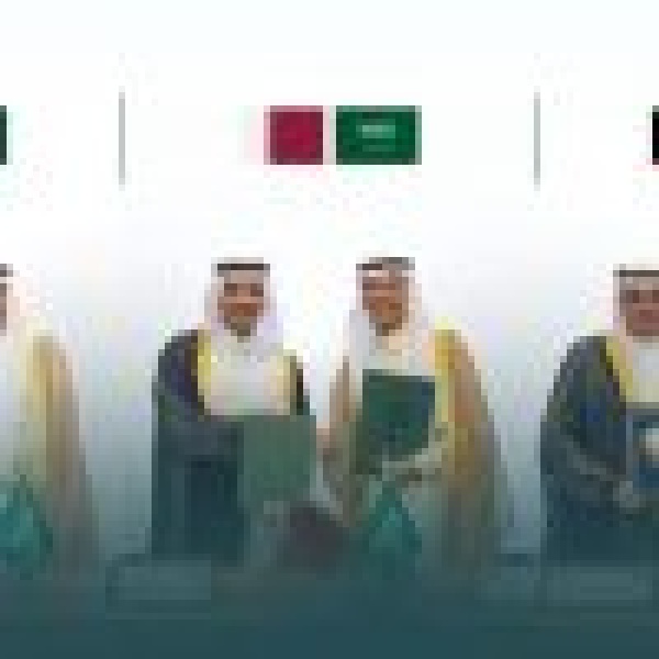 وزير الطاقة وزير الصناعة والثروة المعدنية يوق ع ثلاث مذكرات تفاهم مع الوزراء المعنيين بالطاقة في الكويت وقطر ومصر وزير الطاقة وزير الصناعة والثروة المعدنية يوق ع ثلاث مذكرات تفاهم مع الوزراء المعنيين بالطاقة في الكويت وقطر ومصر