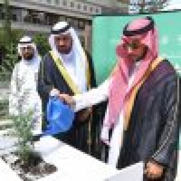 نائب أمير عسير يطلق موسم التشجير الوطني 2026 بالمنطقة