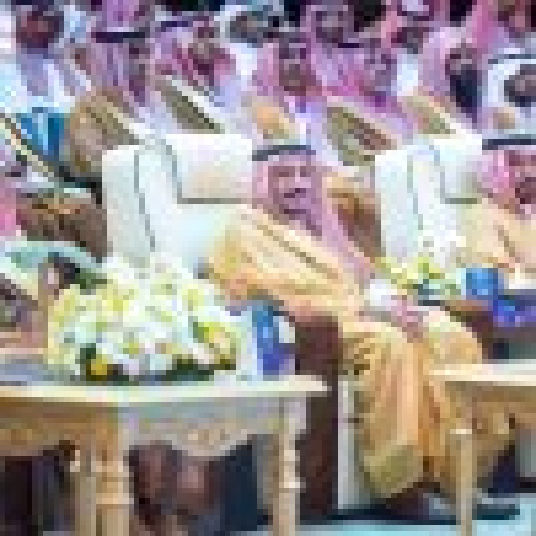 أمير القصيم يرعى حفل ملتقى رياد 26 بمشاركة 95 جهة حكومية وخاصة أمير القصيم يرعى حفل ملتقى رياد 26 بمشاركة 95 جهة حكومية وخاصة