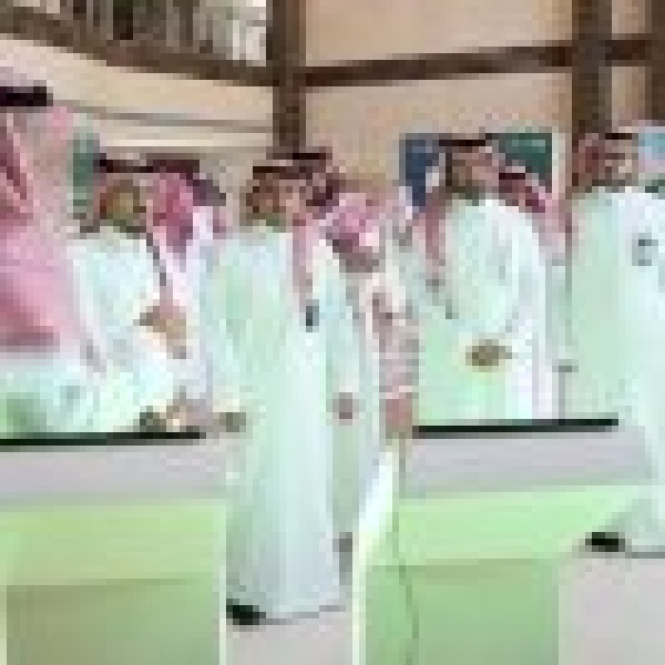 أمانة الرياض تنظم المعرض المتنقل للتوعية بالأمن السيبراني في مقراتها أمانة الرياض تنظم المعرض المتنقل للتوعية بالأمن السيبراني في مقراتها