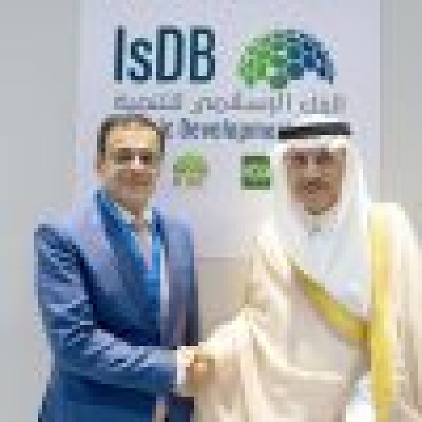 رئيس مجموعة البنك الإسلامي للتنمية يؤكد دعم النمو الاقتصادي المستدام في باكستان رئيس مجموعة البنك الإسلامي للتنمية يؤكد دعم النمو الاقتصادي المستدام في باكستان