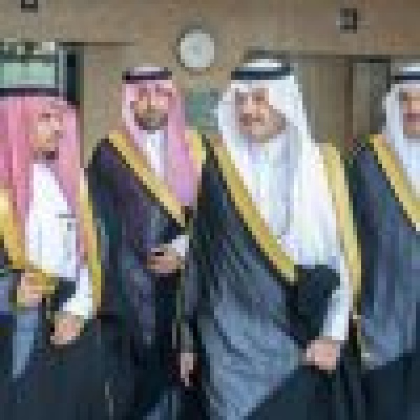 أمير الشرقية يرعى ندوة تنموية للأجهزة الحكومية بالمنطقة بعنوان القيادة الاستراتيجية للتنمية المستدامة أمير الشرقية يرعى ندوة تنموية للأجهزة الحكومية بالمنطقة بعنوان القيادة الاستراتيجية للتنمية المستدامة