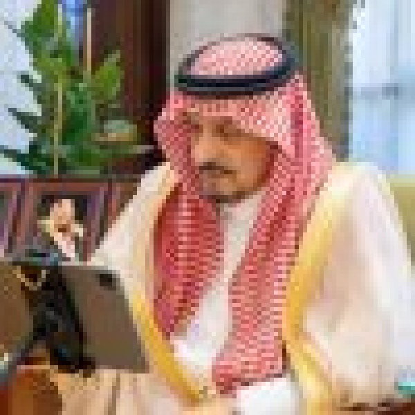 أمير الرياض يدش ن برنامج البناء العقدي لتنفيذ محاضرات ودروس علمية في مساجد وجوامع المنطقة