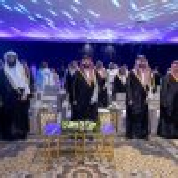 نائب أمير الحدود الشمالية يشهد حفل الزواج الجماعي لـ132 شاب ا وفتاة