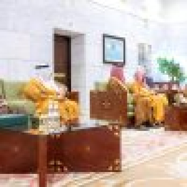 اطلع على جهوده وأنشطته نائب أمير الرياض يستقبل رئيس مجلس الجمعيات الأهلية بالمنطقة وعدد ا من أعضائه اطلع على جهوده وأنشطته نائب أمير الرياض يستقبل رئيس مجلس الجمعيات الأهلية بالمنطقة وعدد ا من أعضائه