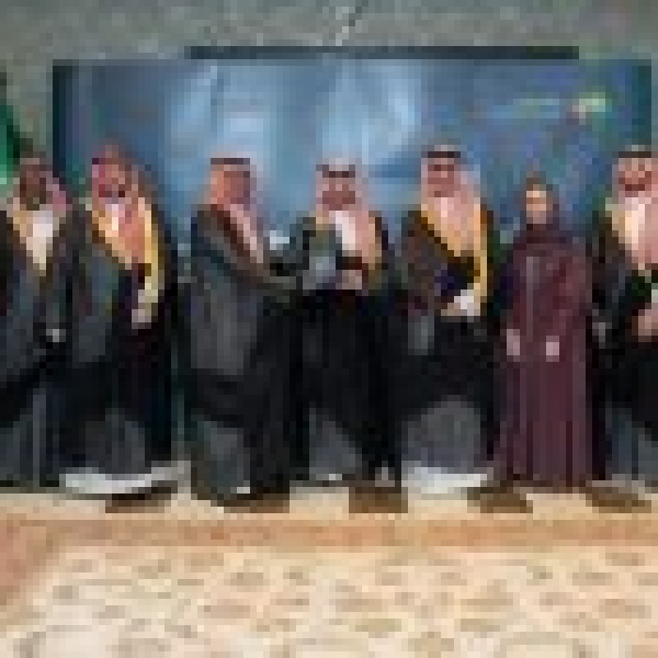 وزارة الموارد البشرية والتنمية الاجتماعية تحقق المركز الأول في مسار نضج ممارسات الموارد البشرية وزارة الموارد البشرية والتنمية الاجتماعية تحقق المركز الأول في مسار نضج ممارسات الموارد البشرية