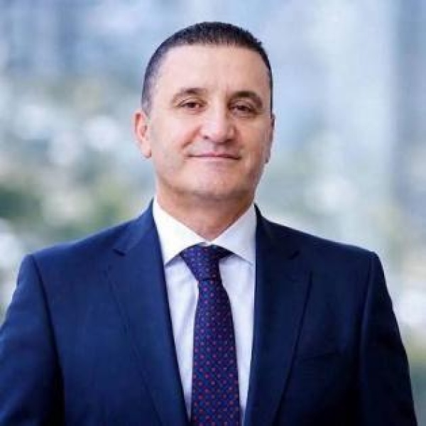 تمديد توقيف رجل الأعمال طارق النتشة لمدة 45 يوما تمديد توقيف رجل الأعمال طارق النتشة لمدة 45 يوما
