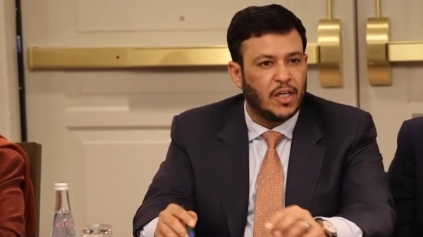 العليمي ماضون حتى استعادة الدولة وتحرير صنعاء العليمي ماضون حتى استعادة الدولة وتحرير صنعاء