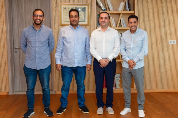 الأحرار يعزز صفوفه بالداخلة استعدادا للاستحقاقات الانتخابية المقبلة الأحرار يعزز صفوفه بالداخلة استعدادا للاستحقاقات الانتخابية المقبلة