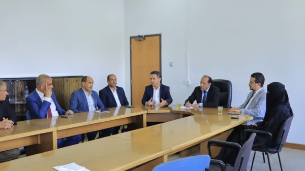 اجتماع بجامعة صنعاء يناقش مستجدات ملف الاعتماد الأكاديمي الدولي للتعليم الطبي