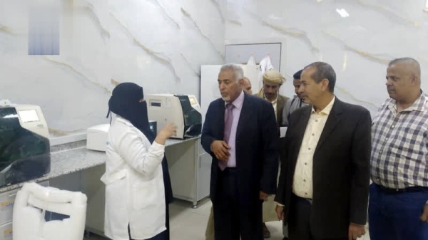 وكيل الخدمة المدنية يتفقد الانضباط الوظيفي في مستشفى الكويت ومختبرات الصحة العامة