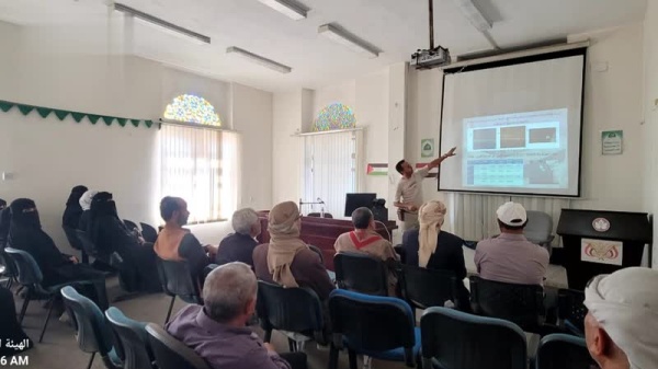 هيئة الآثار تنظم ندوة حول صون وترميم المصندقات الخشبية بالجامع الكبير بصنعاء هيئة الآثار تنظم ندوة حول صون وترميم المصندقات الخشبية بالجامع الكبير بصنعاء