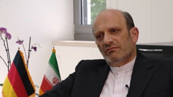 إيران تحذ ر أوروبا من تداعيات التماشي مع العدوان الأمريكي إيران تحذ ر أوروبا من تداعيات التماشي مع العدوان الأمريكي