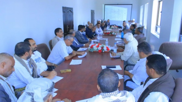 لقاء موسع يستعرض المخططات الحضرية لمدينة تعز الجديدة