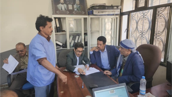 النائب العام يتفقد أوضاع السجناء في احتياطي المعلمي وهبرة بالأمانة