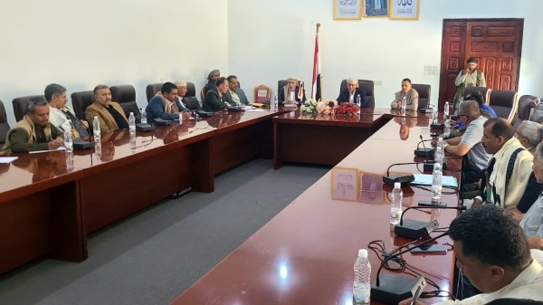 اجتماع في إب يقر التقرير الختامي للمشاريع المنفذة خلال الأعوام الأربعة الماضية اجتماع في إب يقر التقرير الختامي للمشاريع المنفذة خلال الأعوام الأربعة الماضية