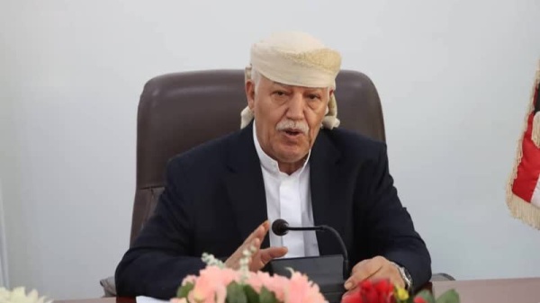 محافظ إب يبارك عمليات القوات المسلحة ضد تحشيدات العدو السعودي ومرتزقته