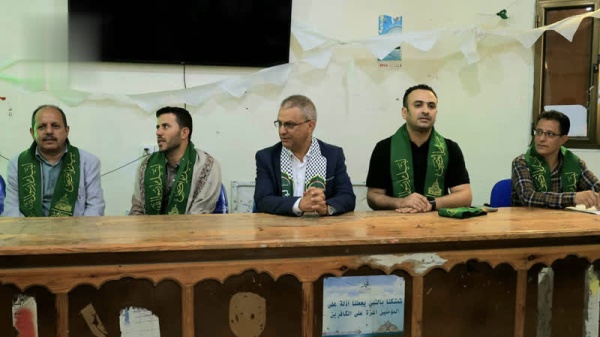 فعاليتان في جامعة إب بذكرى المولد النبوي وتكر م أوائل الطلبة فعاليتان في جامعة إب بذكرى المولد النبوي وتكر م أوائل الطلبة